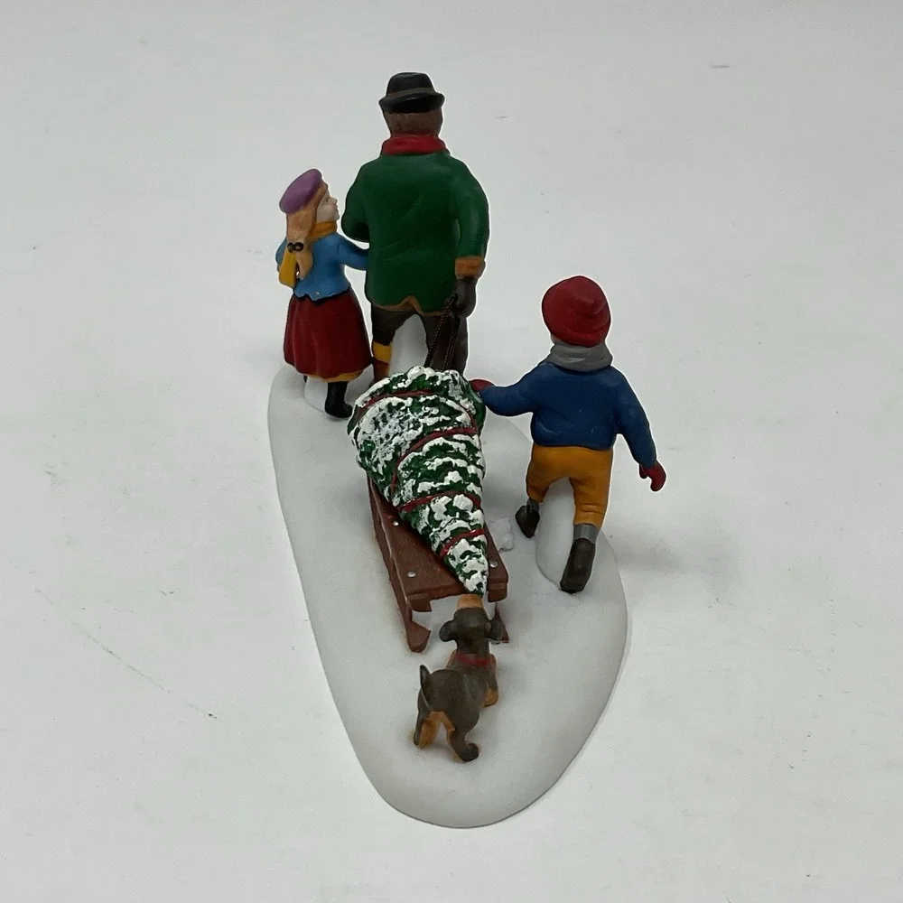 Dept 56 Heritage Village Collection The Family Tree 58895 Christmas